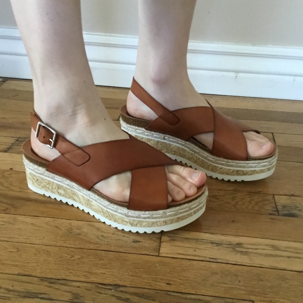 NWT Five Worlds Juniper Leather Platform Sandals (10) - Picture 8 of 9